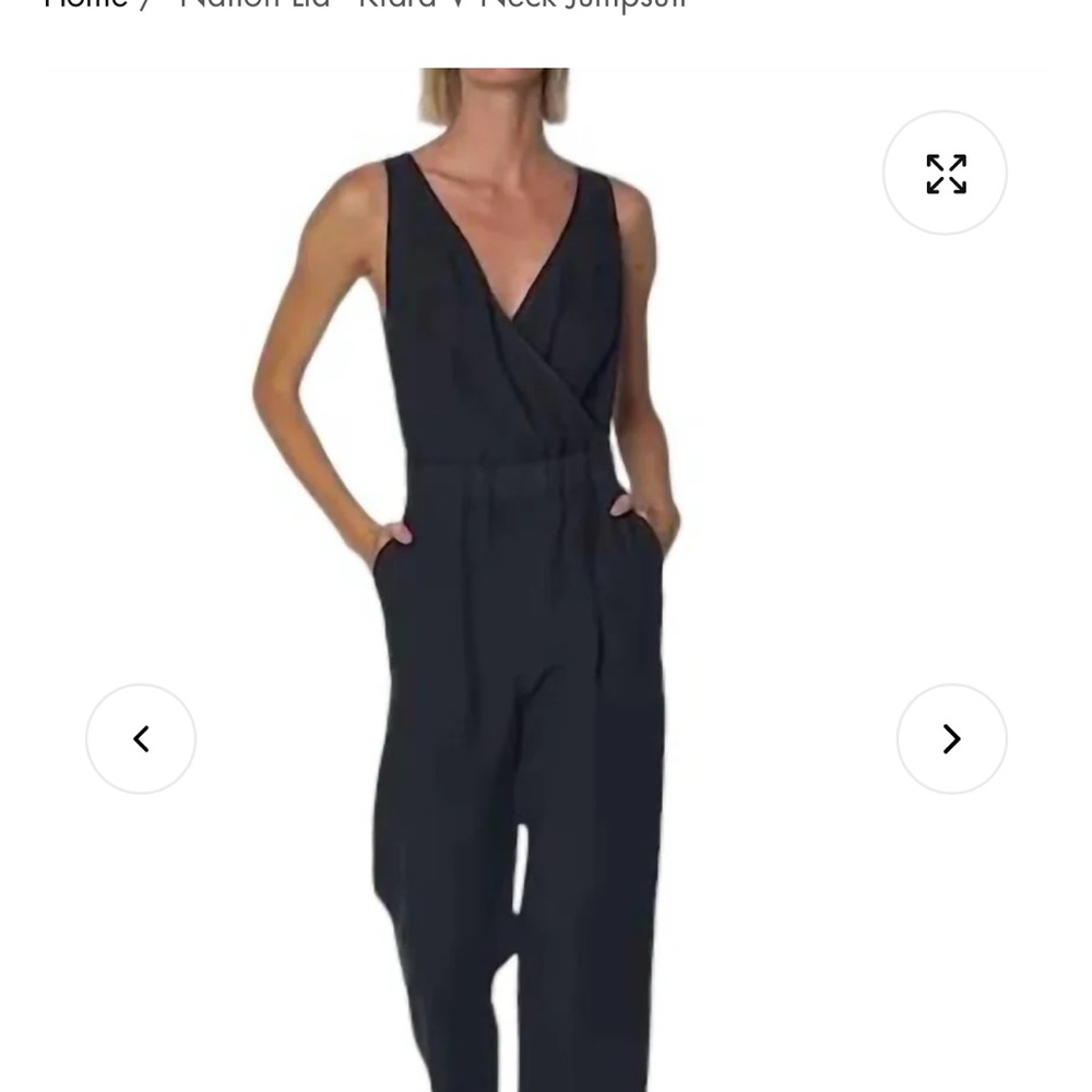 Black Nation LTD Jumpsuit wide leg cropped VNeck